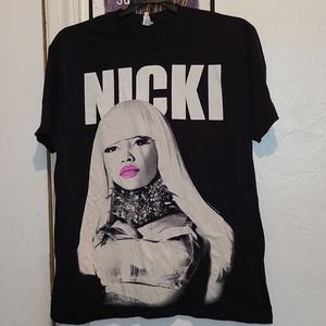 ⭐NICKI MINAJ T-SHIRT⭐